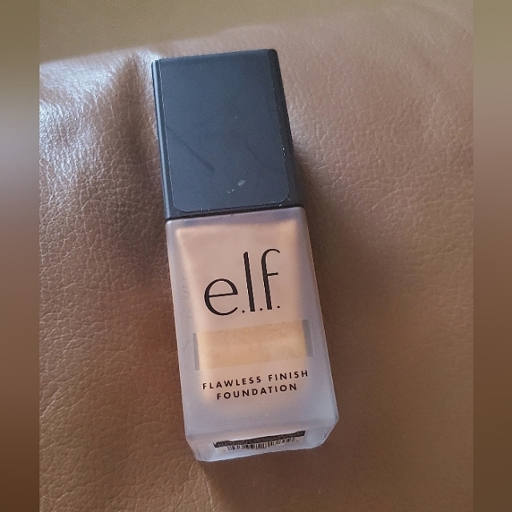 Elf Flawless Finish Foundation.🌴